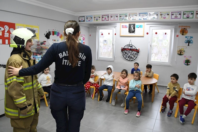 Büyükşehir’den öğrenci ve personele yangın eğitimi
