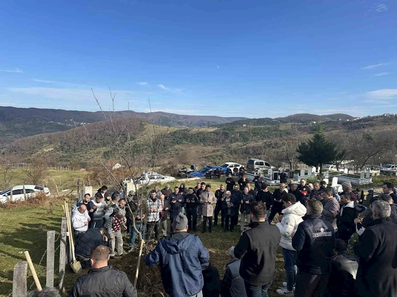 Kıbrıs Gazisi Özmen, Türkeli’de son yolculuğuna uğurlandı
