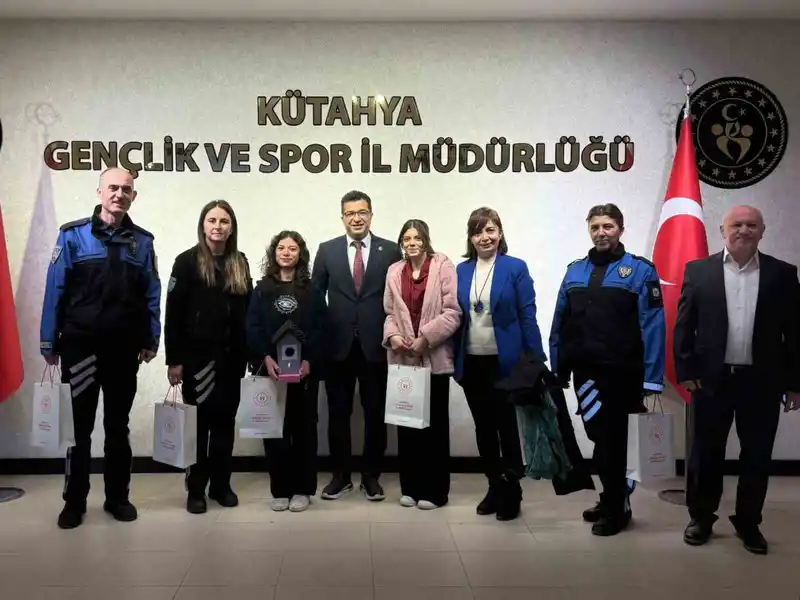 Kütahya Toplum Destekli Polislik Şube Müdürü özel öğrencilerle buluştu
