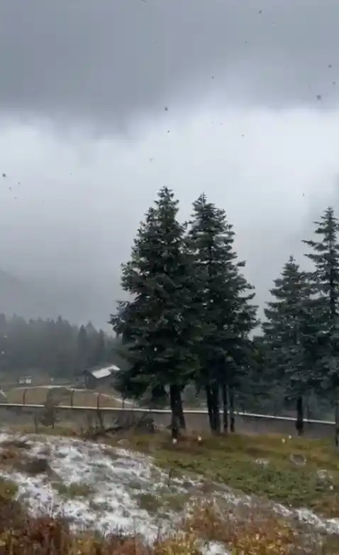 Ilgaz Dağı’nda kar yağışı etkili oluyor
