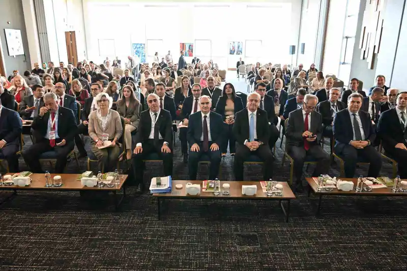 Manisa, Bağımlılık Psikiyatrisi Sempozyumuna ev sahipliği yaptı
