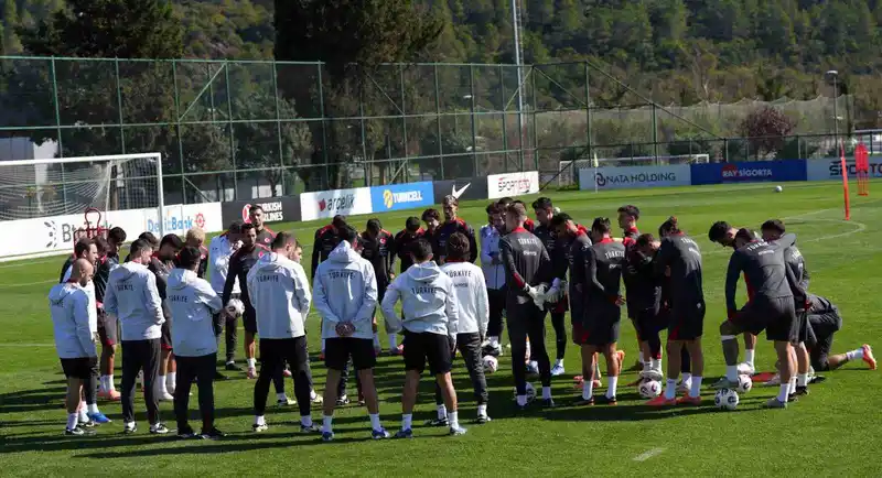 A Milli Futbol Takımı, Bulgaristan maçı hazırlıklarını tamamladı
