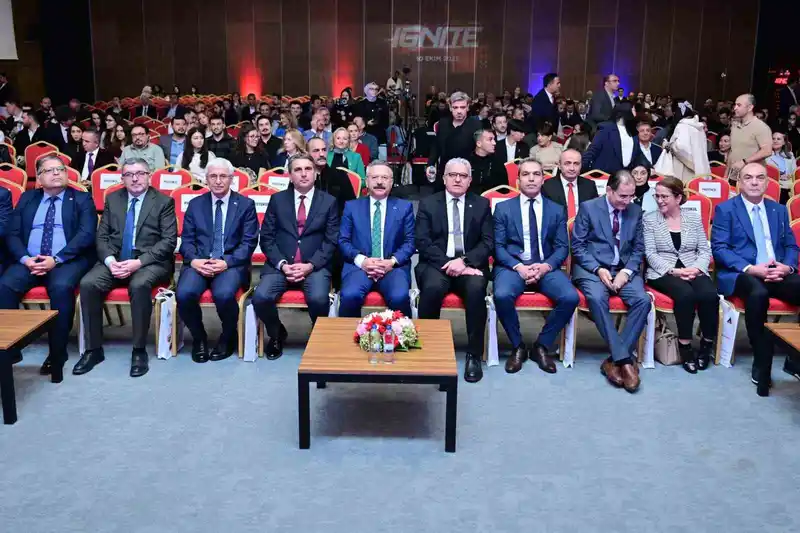 ’ETGB Zirvesi ve Girişimci Ödül Töreni’ üçüncü kez düzenlendi
