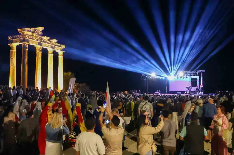 Manavgat’ta Halk Dansları Festivali coşkusu başladı
