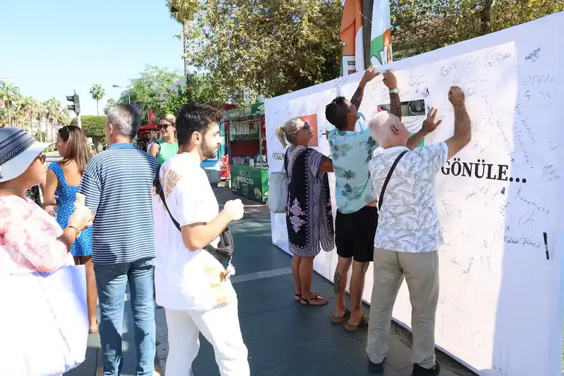 Alanya, Filistin için tek yürek oldu
