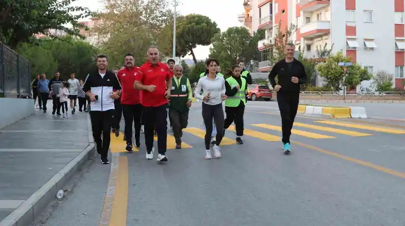 Aydın’da ’Halk Koşusu’ etkinliği gerçekleştirildi
