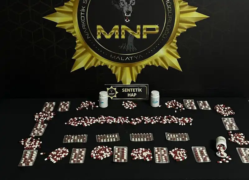 Malatya’da 898 adet uyuşturucu hap ele geçirildi: 2 gözaltı
