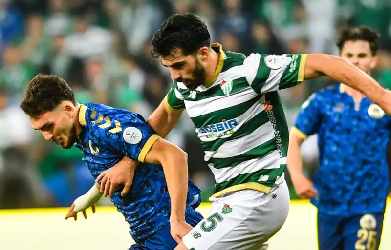 Bursaspor Tahsin Tam yönetiminde Menemen FK’yı 3-0 mağlup etti
