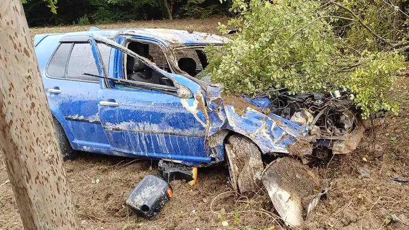 Bolu’da otomobil tarlaya uçtu, hurdaya döndü: 1 yaralı
