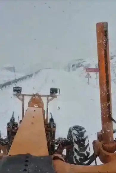 Ardahan’ın yüksek kesimleri beyaza büründü
