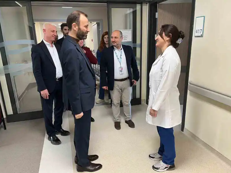 Milletvekili Bayırcı tedavi sürecinin ardından ilk ziyaretini Kütahya Şehir Hastanesi’ne yaptı
