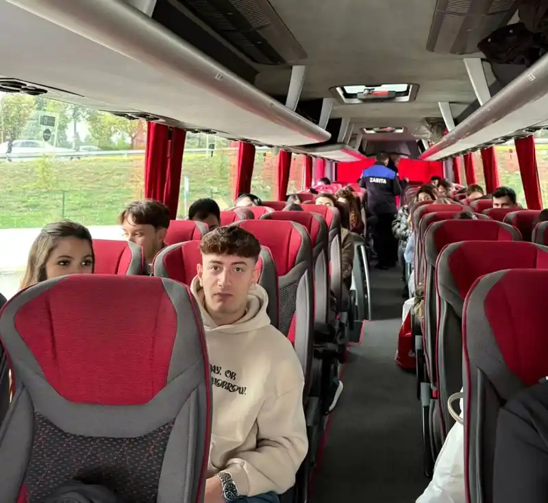 Öğrencilere ücretsiz ulaşım desteği
