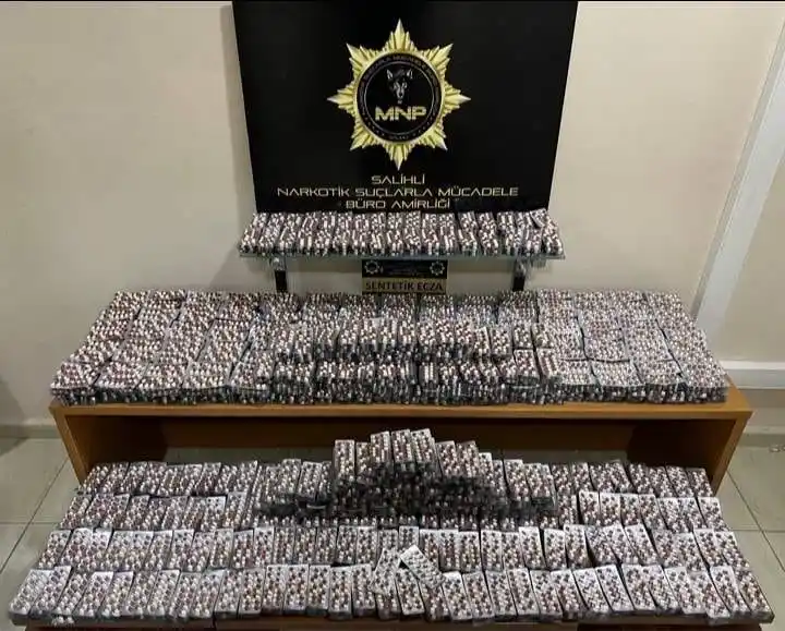 Salihli’de 30 bin adet sentetik uyuşturucu hap ele geçirildi: 4 tutuklama
