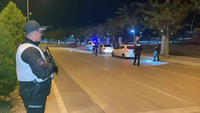 Karaman polisinden kent merkezinde ’şok’ asayiş uygulaması
