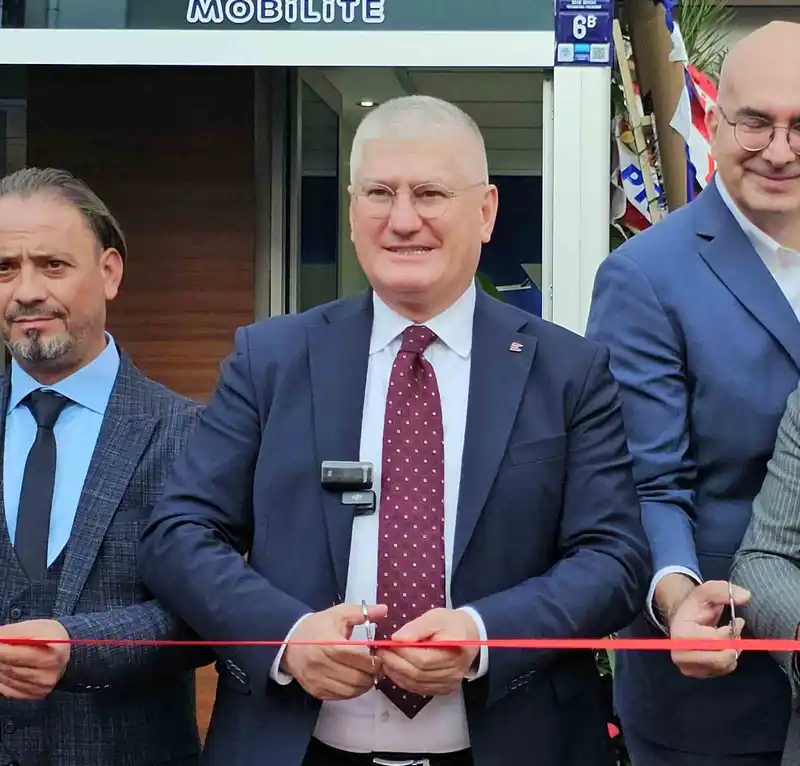 Her araca kasko geliyor