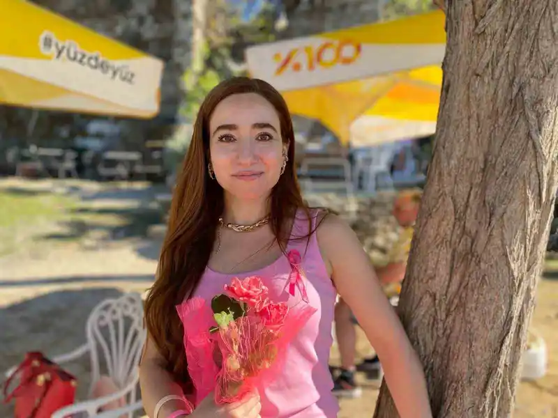 Kanser hastalarının umudu Çiçek Akçay: 