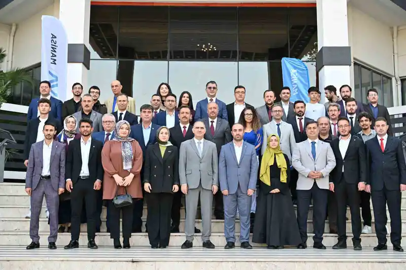 Manisalı gençlere sunulan hizmetler anlatıldı
