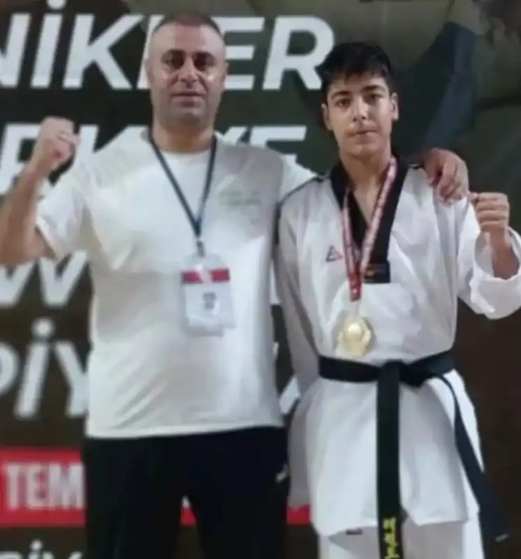 Elazığ’ın taekwondo gururları Romanya yolcusu
