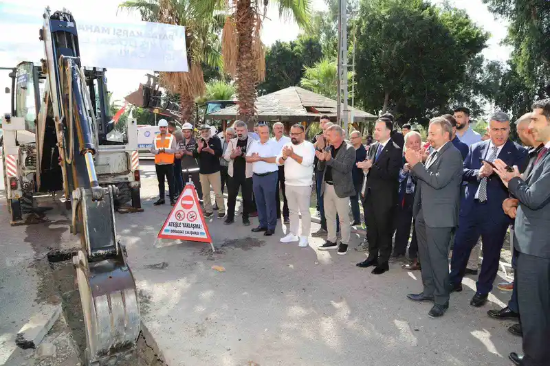 Başkan Altan’ın girişimleriyle Payas’ın Karşı Mahallesi doğal gaza kavuşuyor
