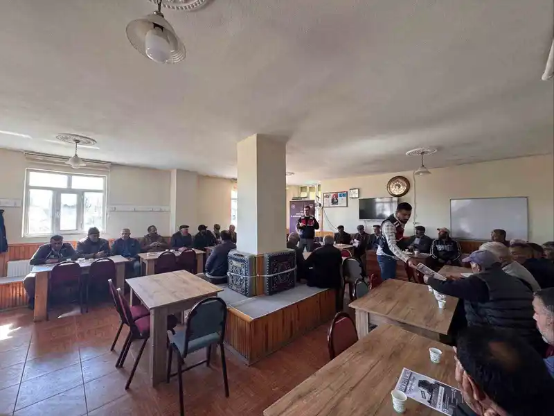 Kars’ta jandarmadan siber farkındalık eğitimi
