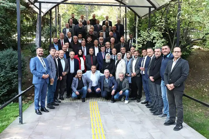 Başkan Kahveci, muhtarlarla bir araya geldi
