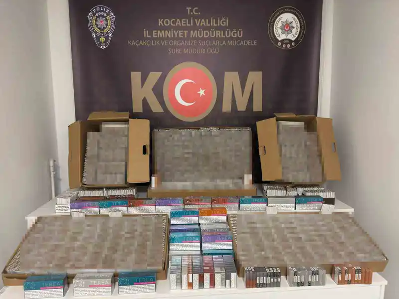 Kocaeli’de 41 bin 880 adet dolu makaron ele geçirildi
