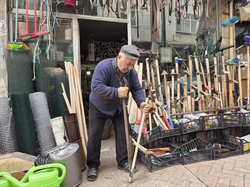 Eskiden her yıl ev ve arsa aldıran meslekte şu anda çırak yetişmiyor
