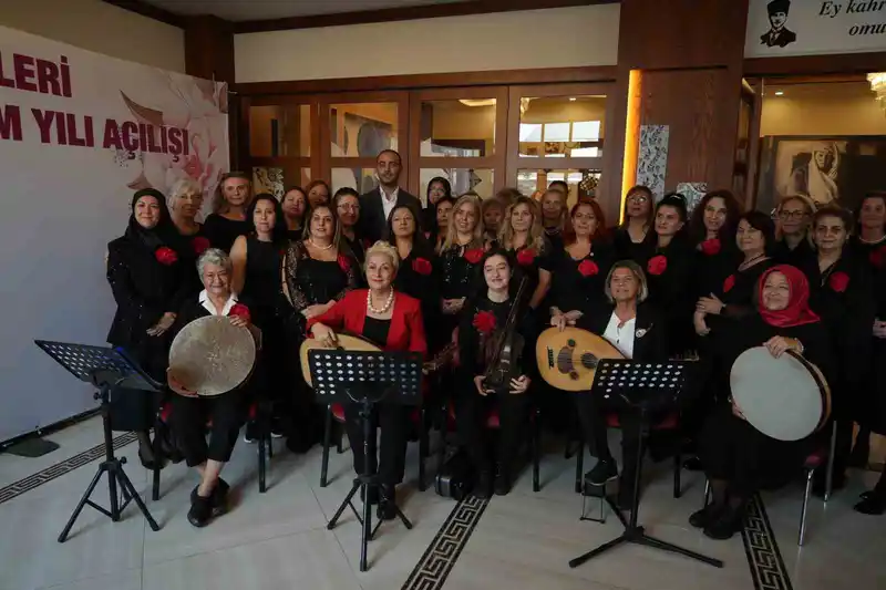 Gaziosmanpaşa Belediyesi Kadın Sanat Merkezleri’nde yeni eğitim dönemi açıldı
