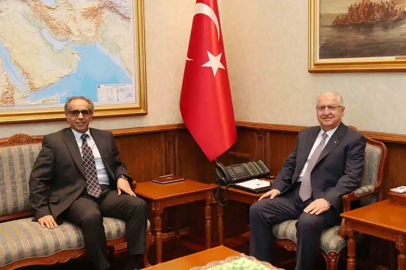 Bakan Güler Kuveyt’in Ankara Büyükelçisi al Adwani’yi kabul etti.
