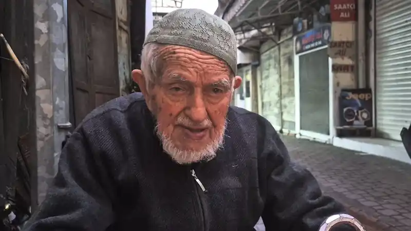 Asırlık çınardan gençlere tavsiye: 