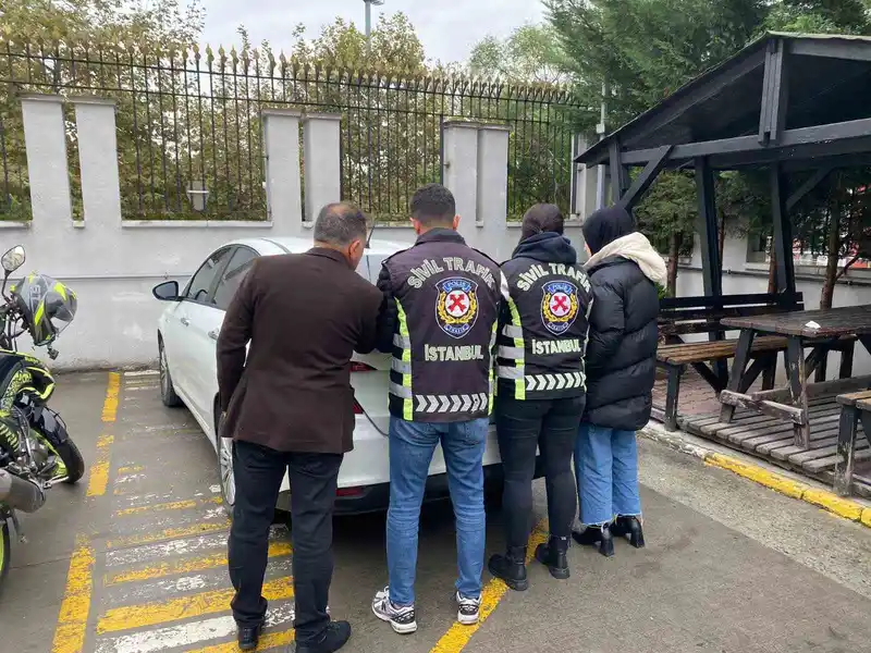 İki sürücünün yol verme kavgası karakolda bitti
