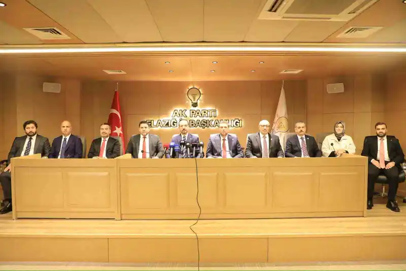 Kürşad Zorlu’dan Özgür Özel’e tepki: 