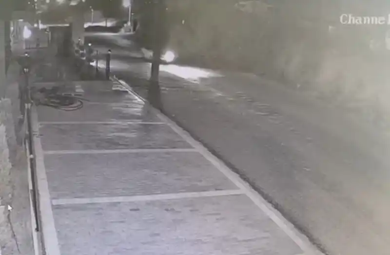 Balkona isabet eden mermilerin faili, 30 farklı güvenlik kamerası 24 saat izlenerek bulundu
