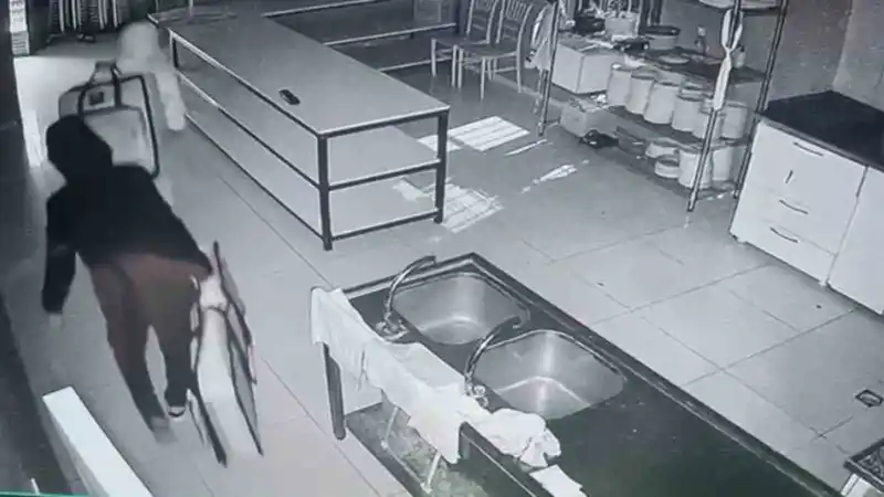 Siirt’te düğün salonundan 220 bin liralık müzik ekipmanı hırsızlığına 2 tutuklama
