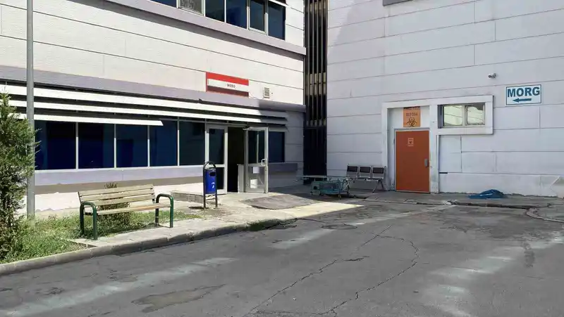 Alkol ve uyuşturucudan hayatını kaybetti
