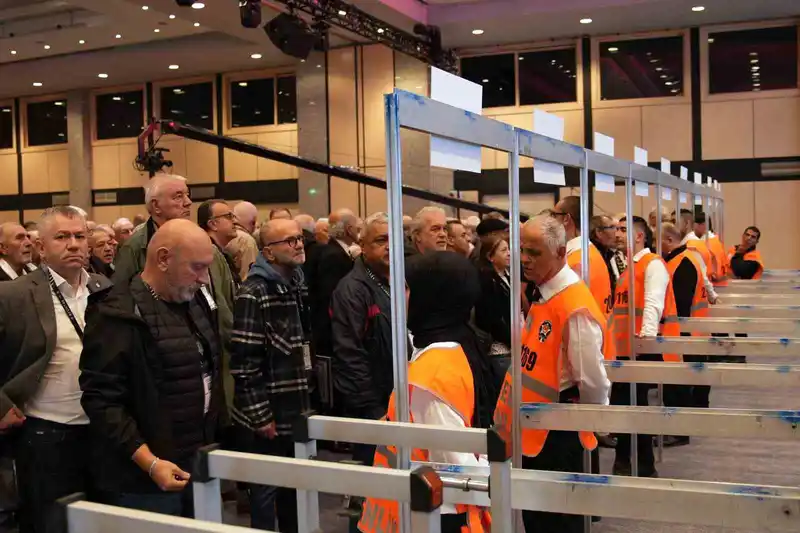 Beşiktaş’ta oy verme işlemi başladı
