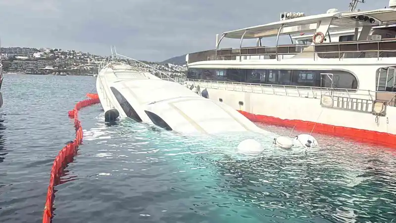 Bodrum’da 40 milyon TL’lik yat sulara gömüldü
