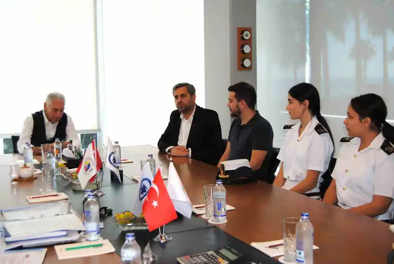 Mersinli genç denizciler Erasmus stajı için İtalya yolcusu
