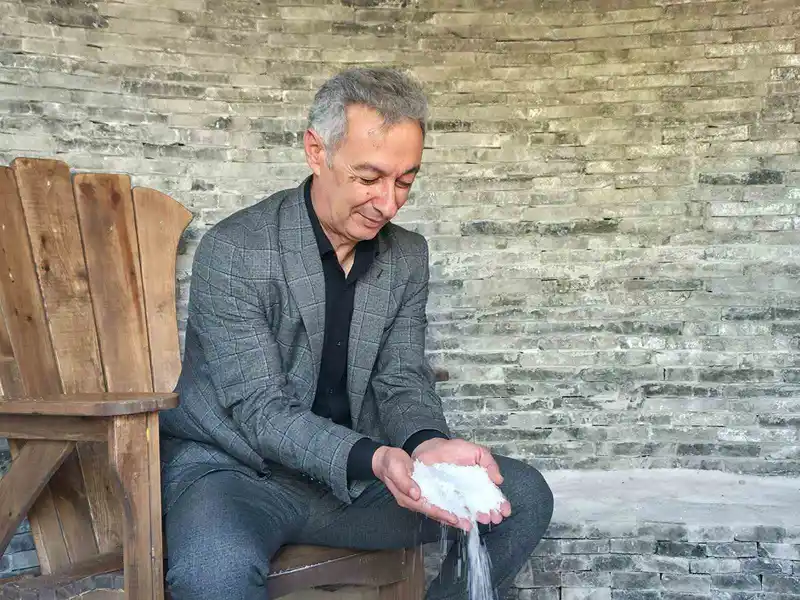 Tuz Gölü’ndeki tuz odaları sağlık turizmine katkı sunuyor
