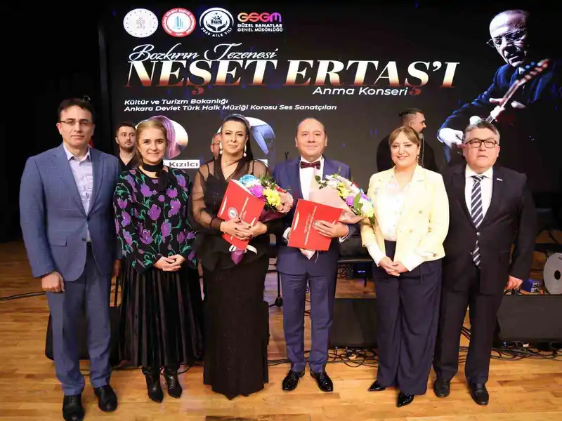 Bozkırın Tezenesi Neşet Ertaş, Vefatının 13. yıl dönümünde türkülerle anıldı
