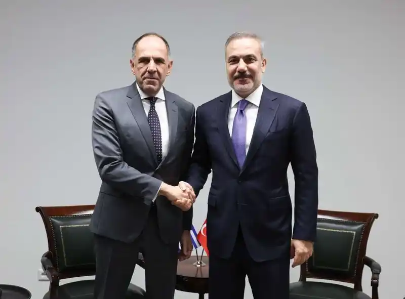 Dışişleri Bakanı Fidan, Yunanistan Dışişleri Bakanı Gerapetritis ile görüştü
