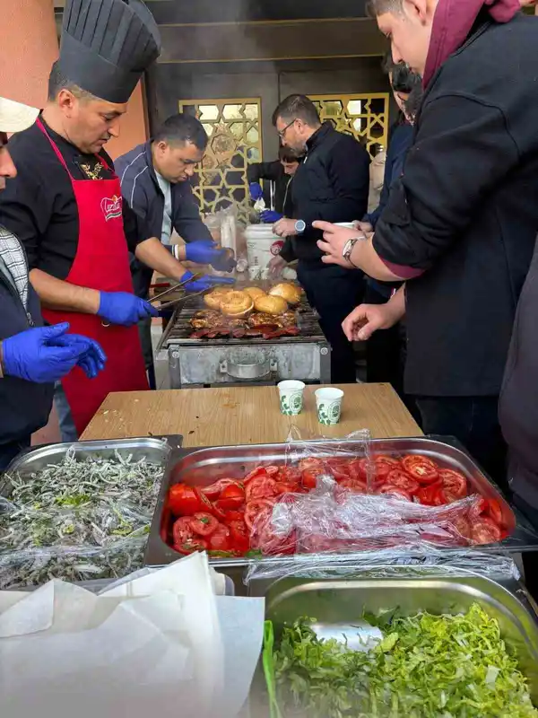 Gazze için hayır çarşısı düzenlediler
