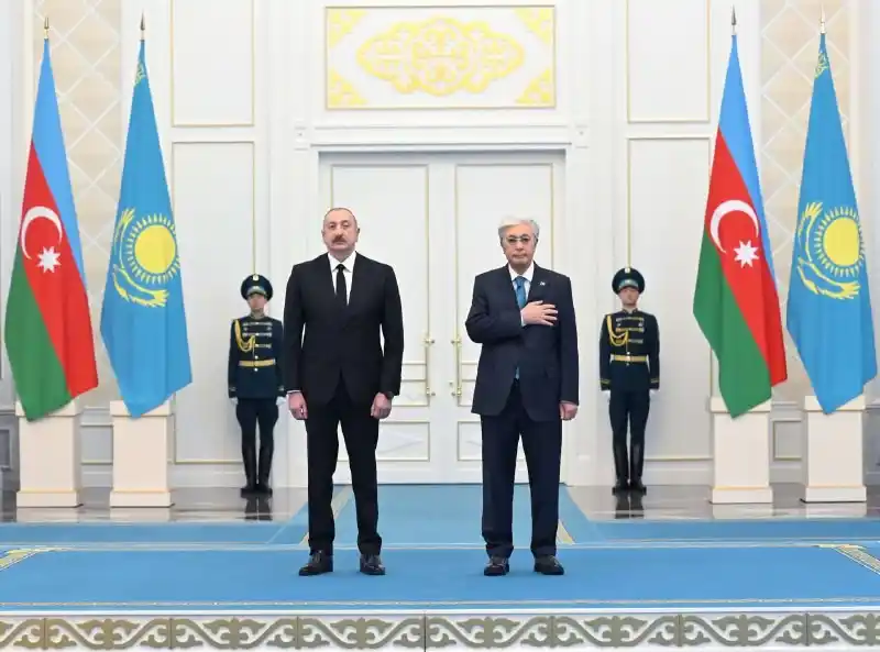 Azerbaycan Cumhurbaşkanı Aliyev, Kazak mevkidaşı Tokayev ile görüştü
