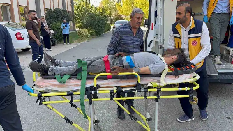 Devrilen motosikletin sürücüsü yaralandı
