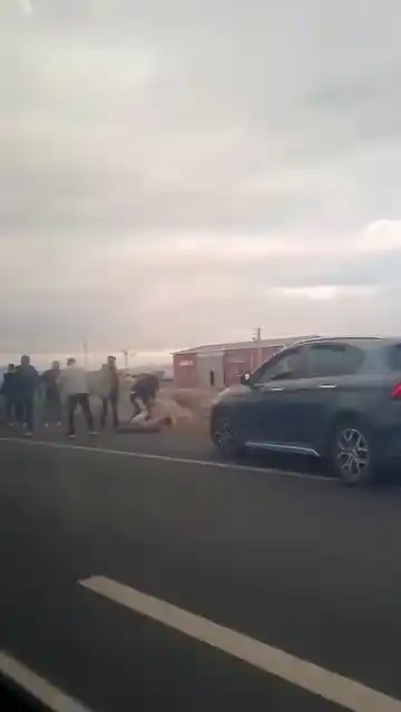 Polis cenazesi konvoyundaki araçlara saldırıda 7 gözaltı
