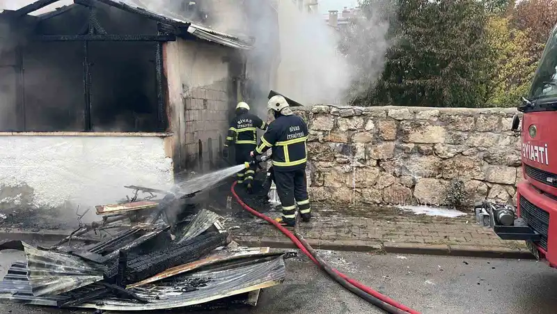 Sivas’ta ikamet yangını: Kundaklama şüphesiyle 1 gözaltı
