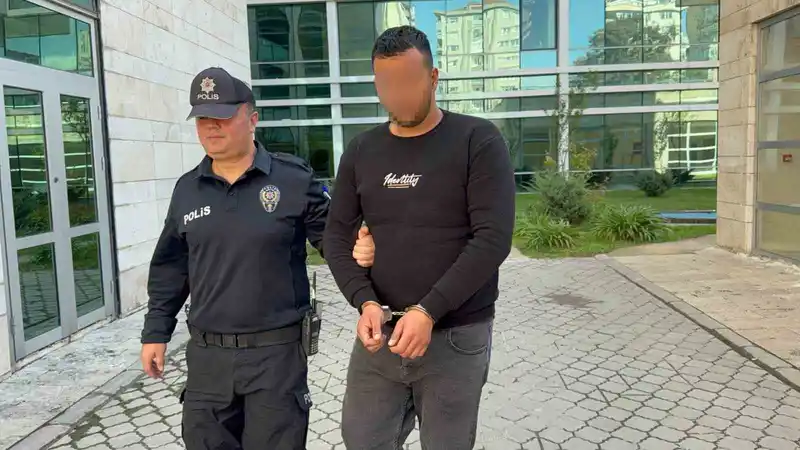 Cezaevinden izinli çıkıp bir kişiyi bıçakladı
