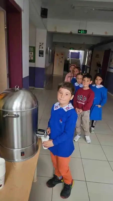 Coçuklar derslere çorbaların içtikten sonra başlayacak
