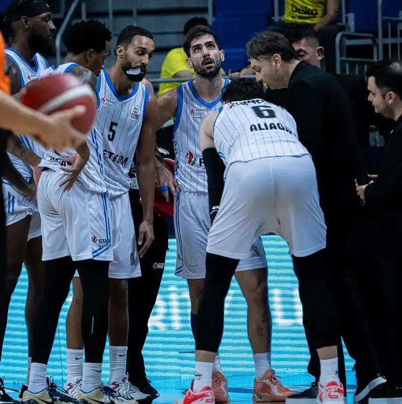 FIBA Avrupa Kupası: Petrolina AEK: 84 - Aliağa Petkimspor: 78
