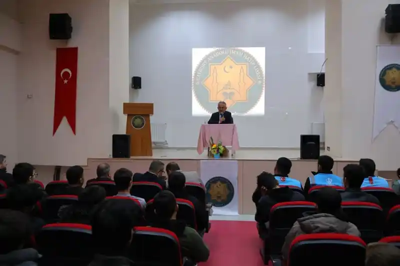 Bayburt’ta İmam Hatipliler Haftası kutlandı
